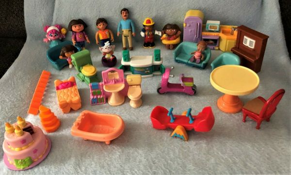 DORA THE EXPLORER TALKING DOLLHOUSE FURNITURE And FIGURES | #68128217